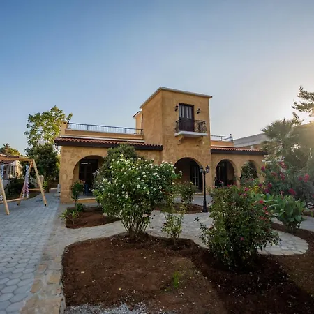 Taskonak & Restaurant منزل للإقامة *