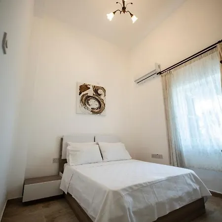 Taskonak & Restaurant Gazde/Camere de închiriat *